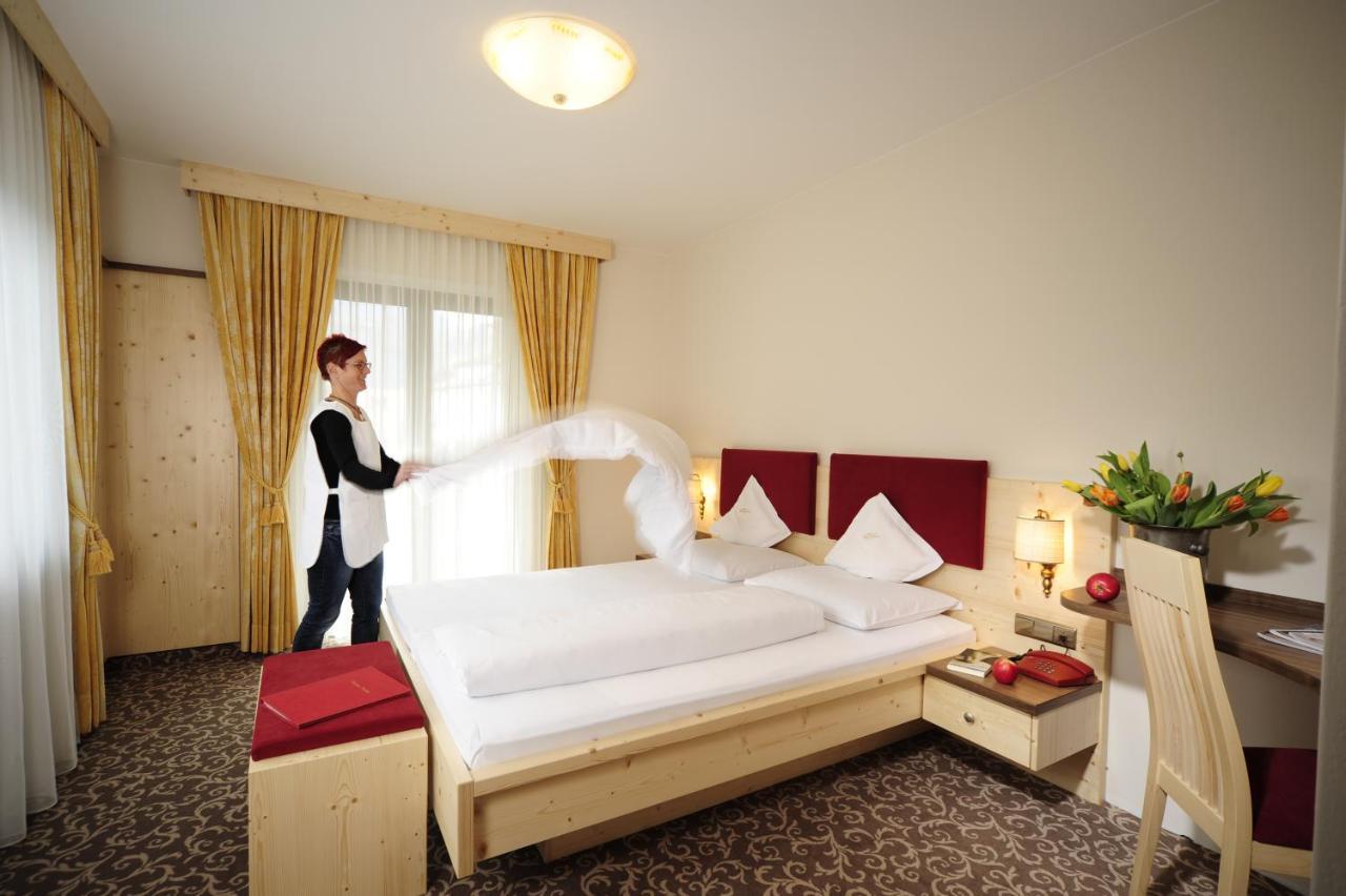 Hotel Verena ลานา ภายนอก รูปภาพ